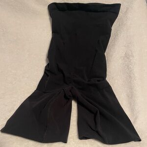 SPANX ultra high rise seamless sculpt shaping bottoms shorts size medium